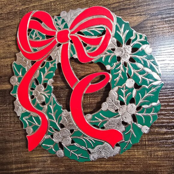 Vintage Holiday Wreath Trivet Silver plate Enamel By Wm. A. Rogers 1986 Japan - Picture 9 of 16